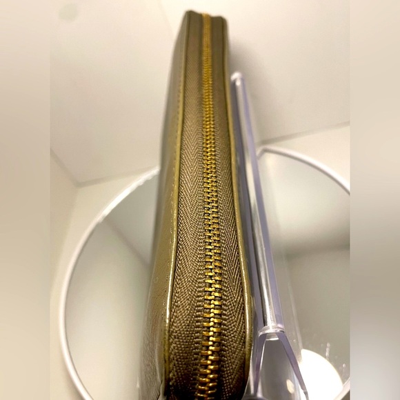 Fossil Khaki Leather Wallet - Picture 4 of 12